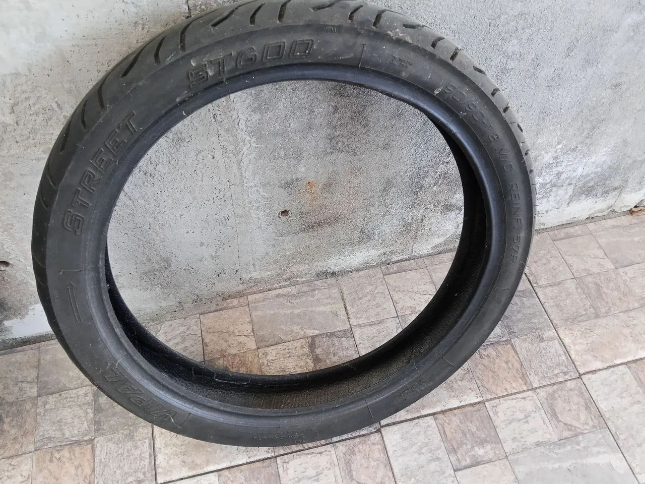 Pneu uso com câmera 