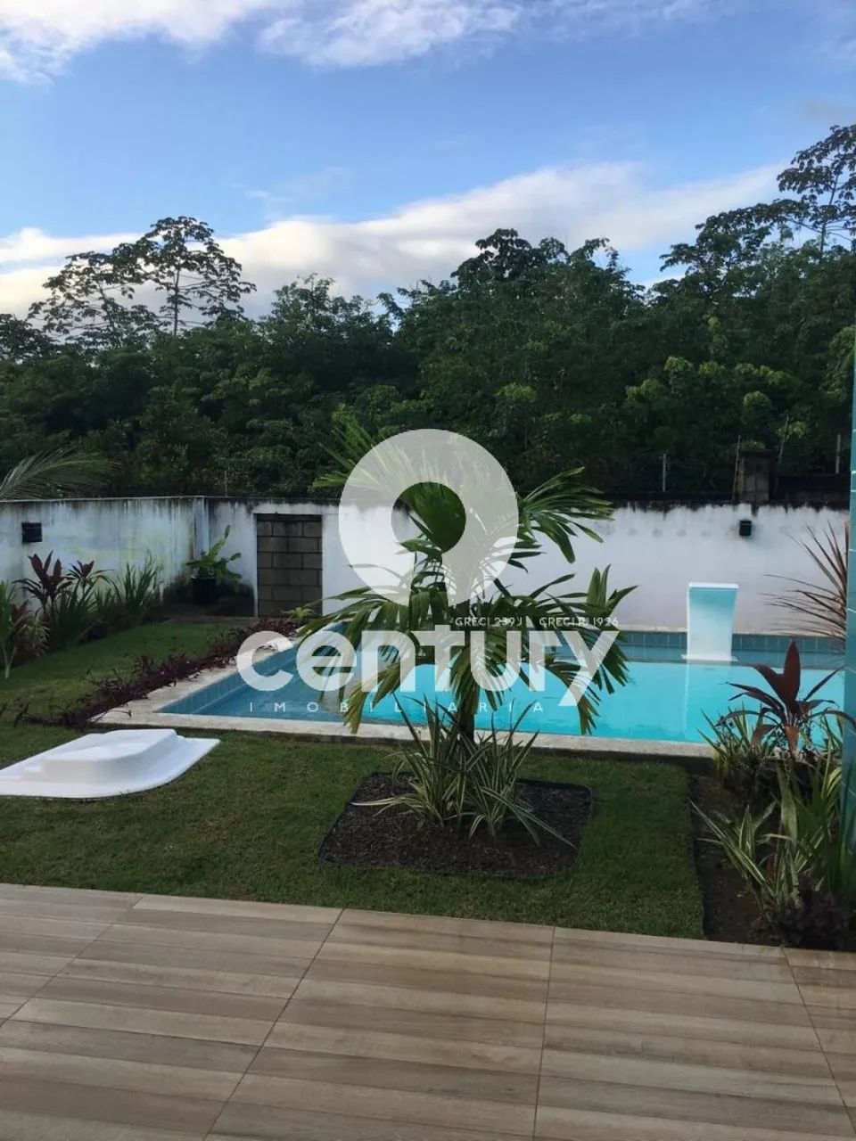 Casa de Condomínio Para Vender com 3 quartos 2 suítes em São Cristóvão