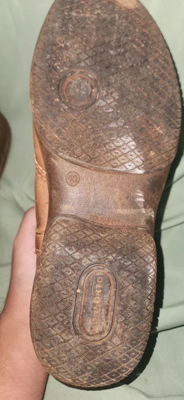 Bota Couro Marrom Tam 40 estado Excelente  - Foto 3