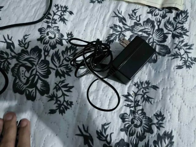 Atari 2600 polyvox com caixa e 2 controles  - Foto 4