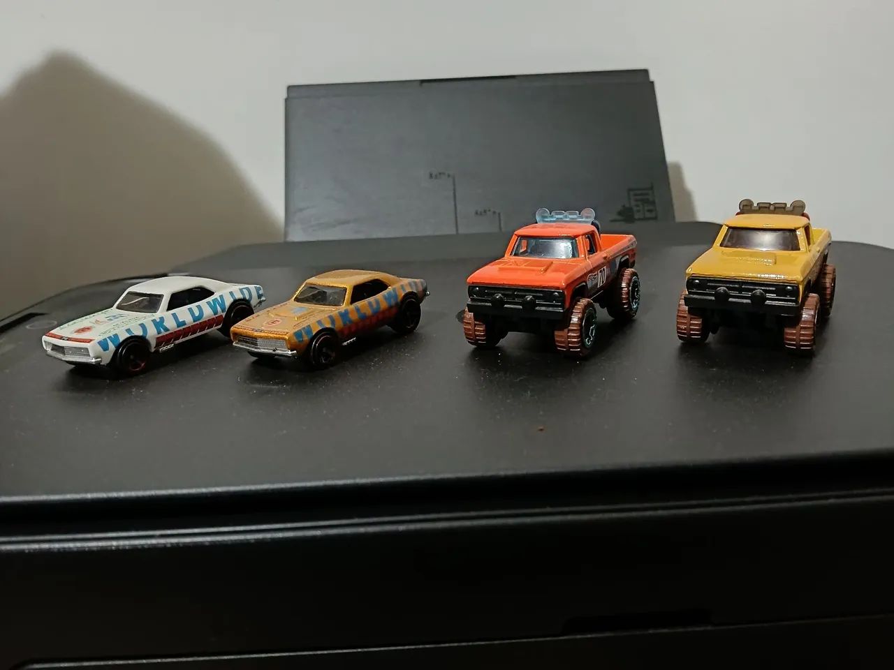 Pack Hotwheels 4 miniaturas 