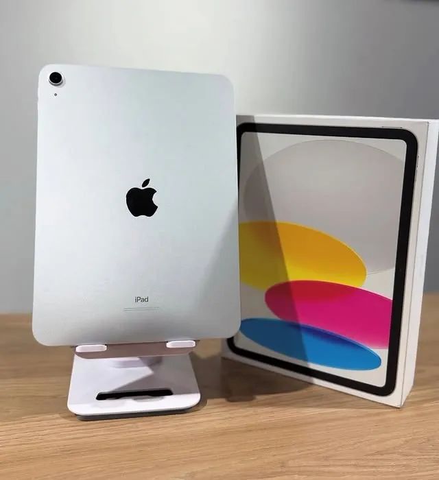 iPad A16 シルバー　128GB Ipad (A16) 11ª Geração WiFi 128GB Silver - Novo e Lacrado - Com