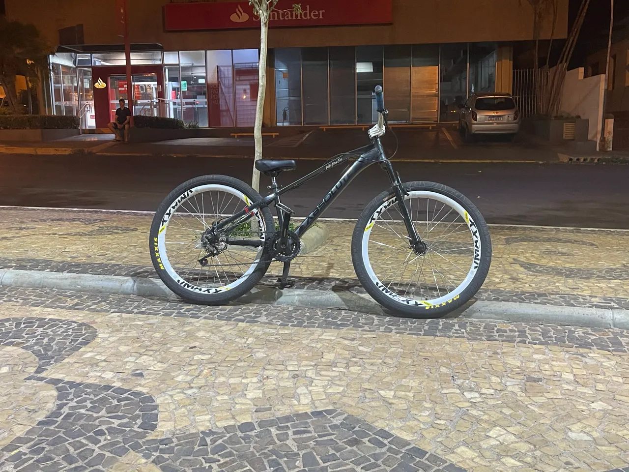 Vendo bicicleta absolute Brutus, aro 26  - Foto 3