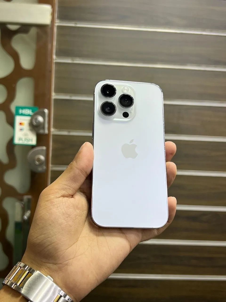 iPhone 14 Pro em perfeito estado de conservação 
