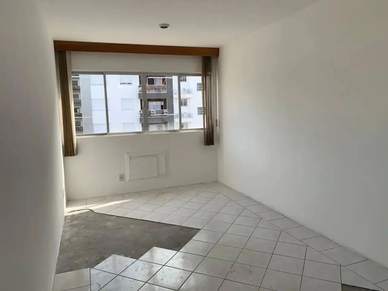 ÓTIMA SALA COMERCIAL NA LAURO LINHARES - Foto 4