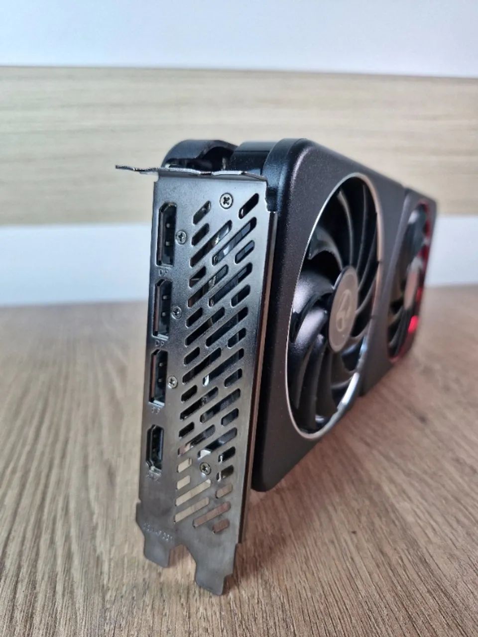 Intel Arc B570 10GB 160bits - Foto 4