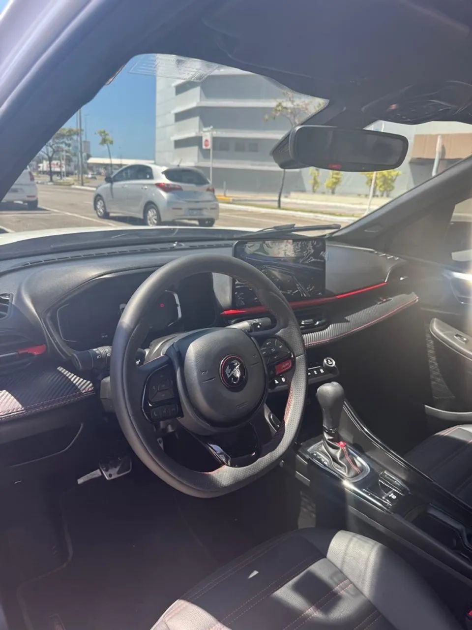 Fiat Fastback Abarth Turbo Flex 1.3 Aut. 2025 - Foto 5