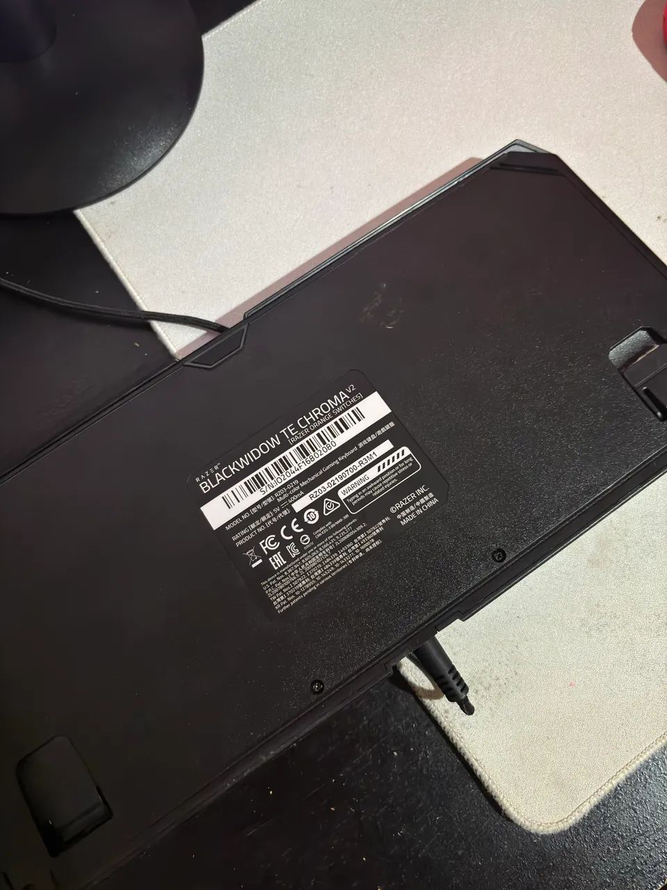 Vendo teclado razer blackwidow te chroma v2 - Foto 3