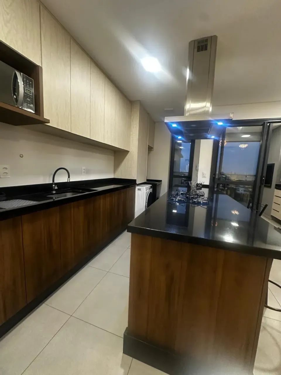 CONDOMÍNIO ARCH - 2 QUARTOS SENDO 1 SUÍTE - MOBILIADO - 02 VAGAS - Foto 3