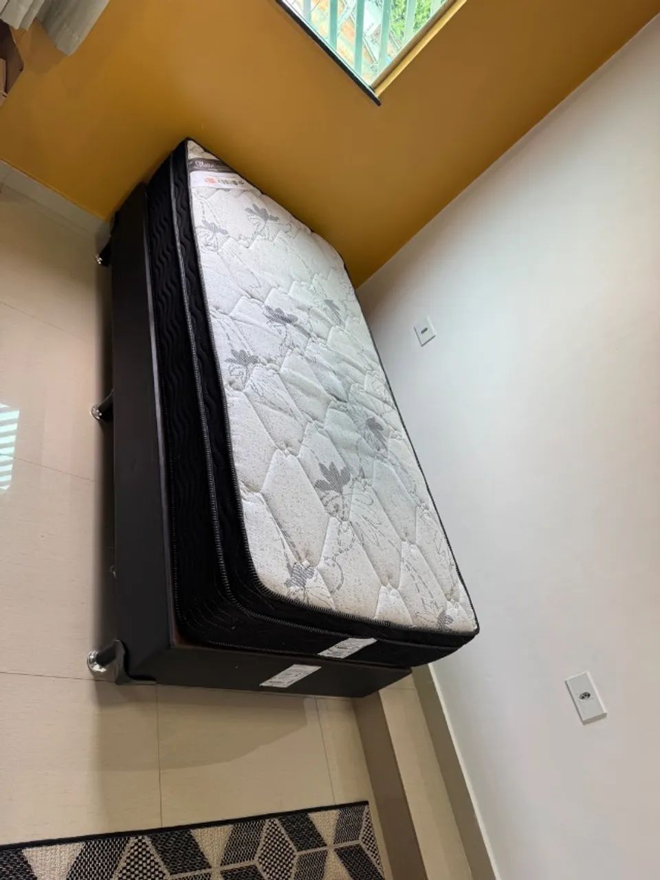 Cama de solteiro 