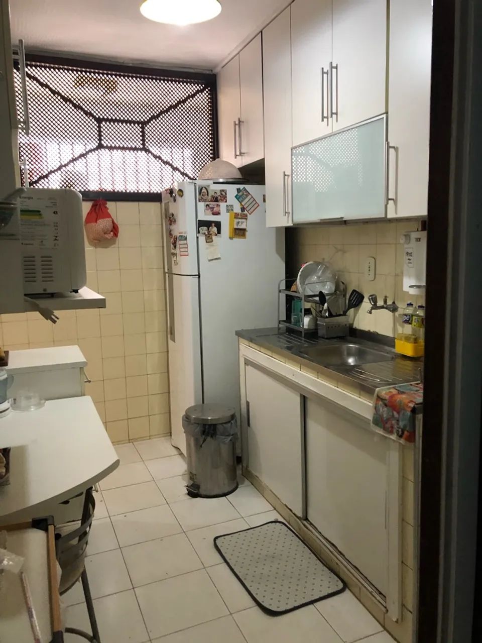 Quartinho com banheiro, tipo dependência  - Foto 4