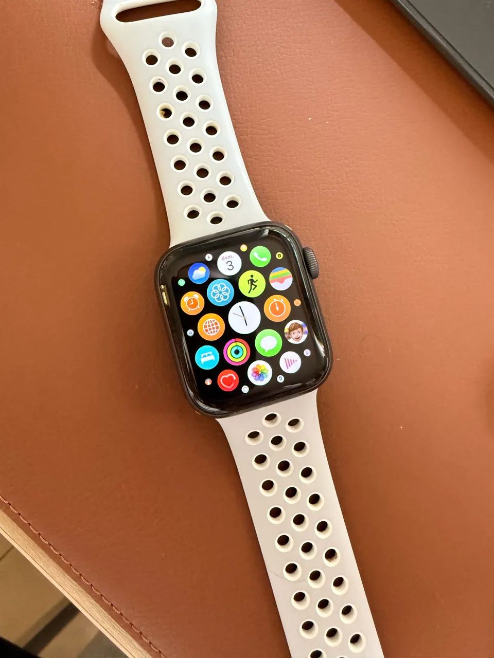 Apple Watch SE 40mm em perfeito estado