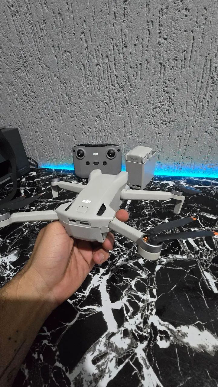 DJI Mini 3 Fly More + 3 baterias + bolsa - Perfeito estado - Foto 5