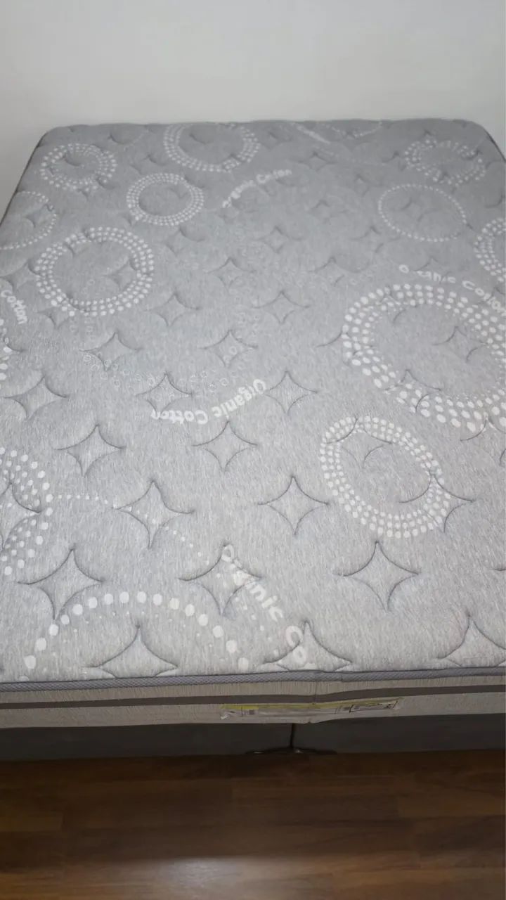 Colchão Queen + Box (completo) em perfeitas condições  - Foto 6