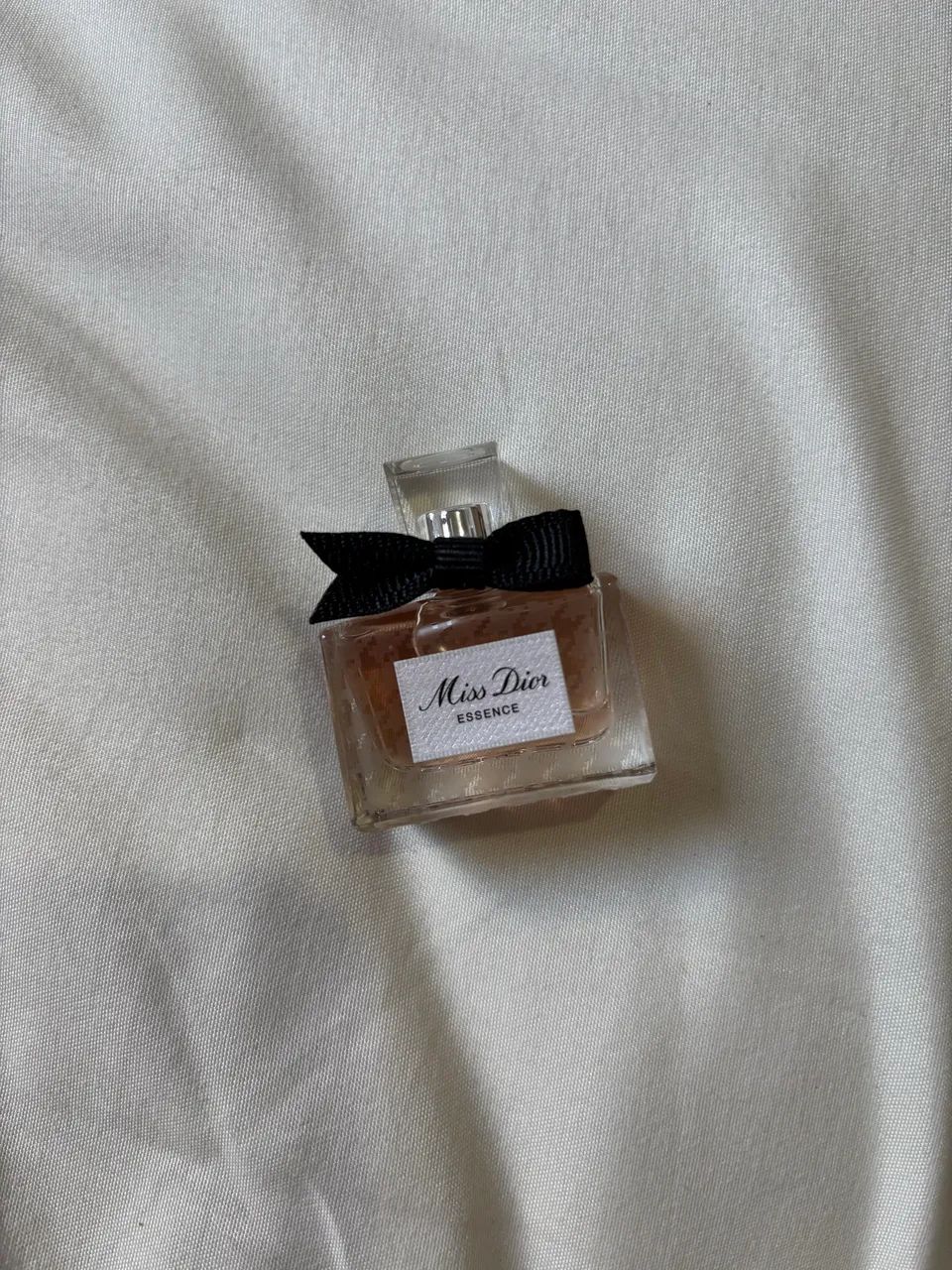 Perfume miniatura miss dior essence