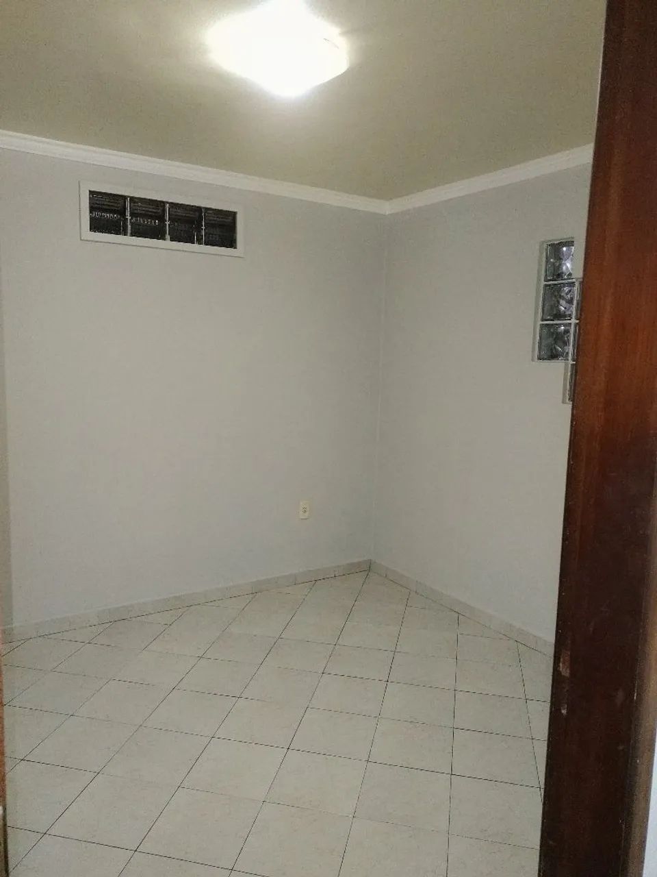 Apartamento centenário - Grande com quintal + caução  - Foto 4