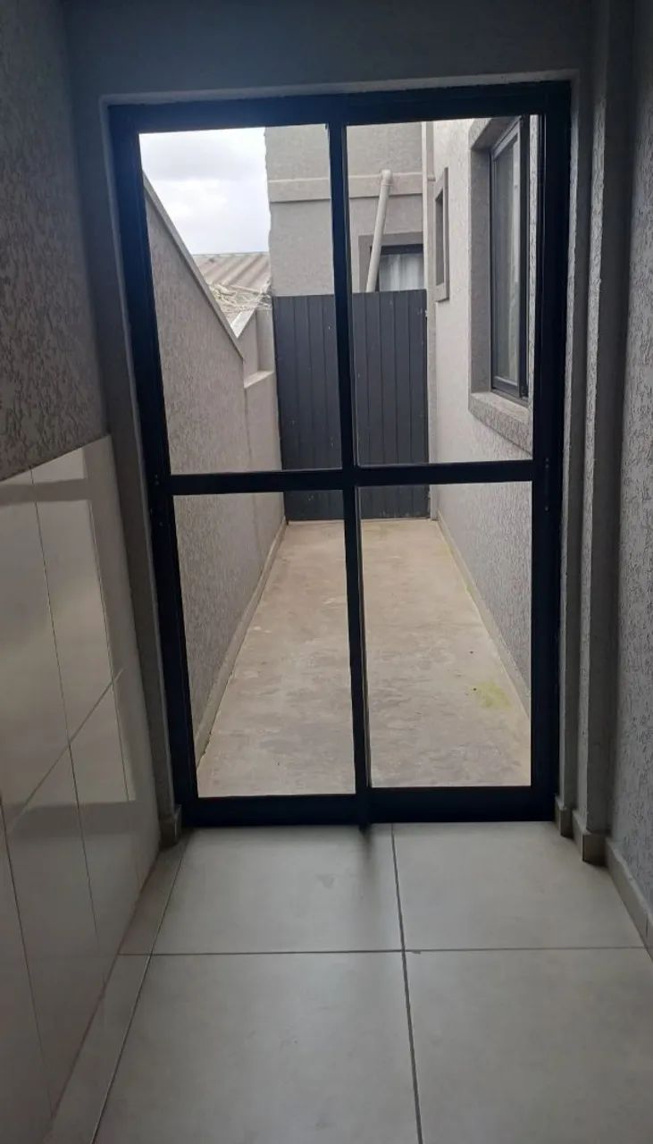 Alugo casa excelente localização  - Foto 3