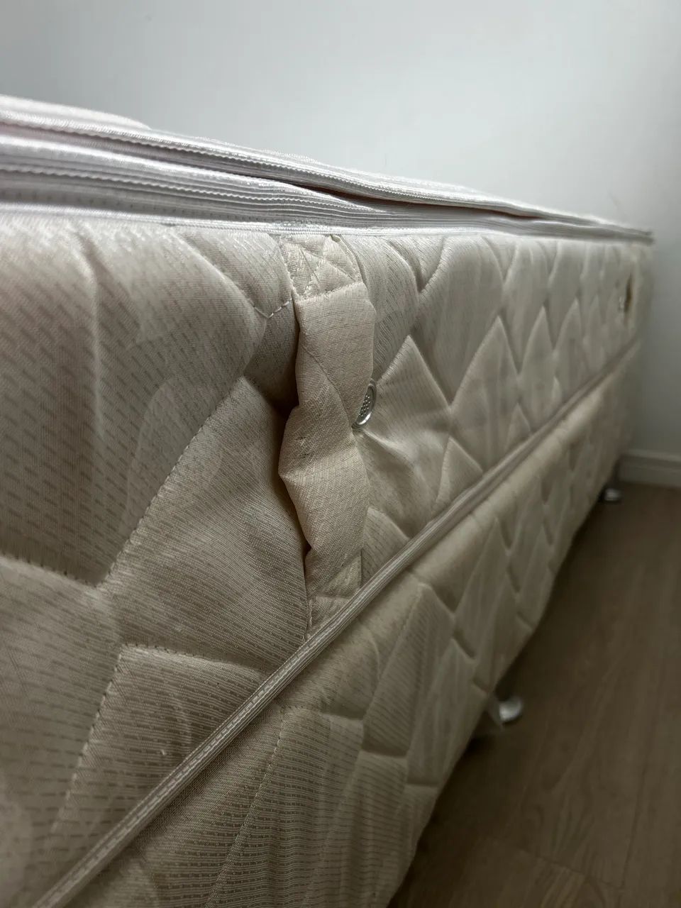 CAMA BOX CASAL USADA EM ÓTIMO ESTADO  - Foto 3