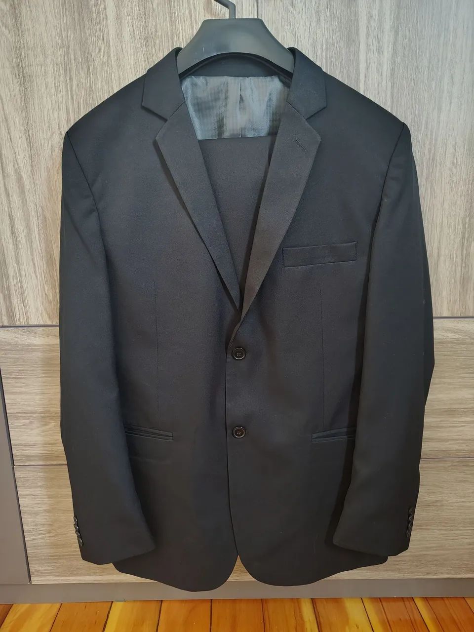 Terno preto, excelente estado