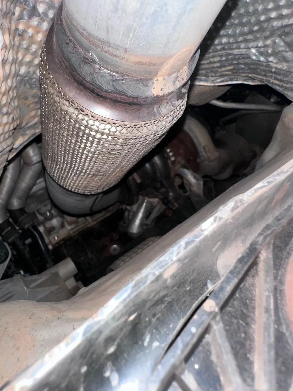 Vendo Downpipe 3 polegadas com afastador de sonda Jetta 2016 - Foto 3