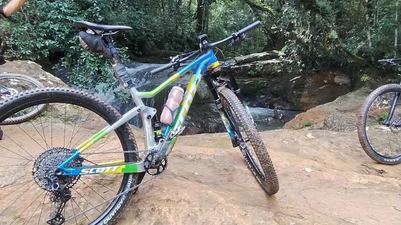 Bicicleta full spark...