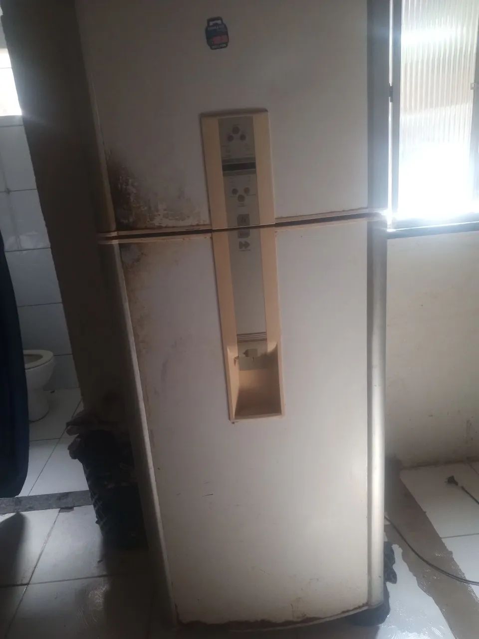 Geladeira com defeito  - Foto 2