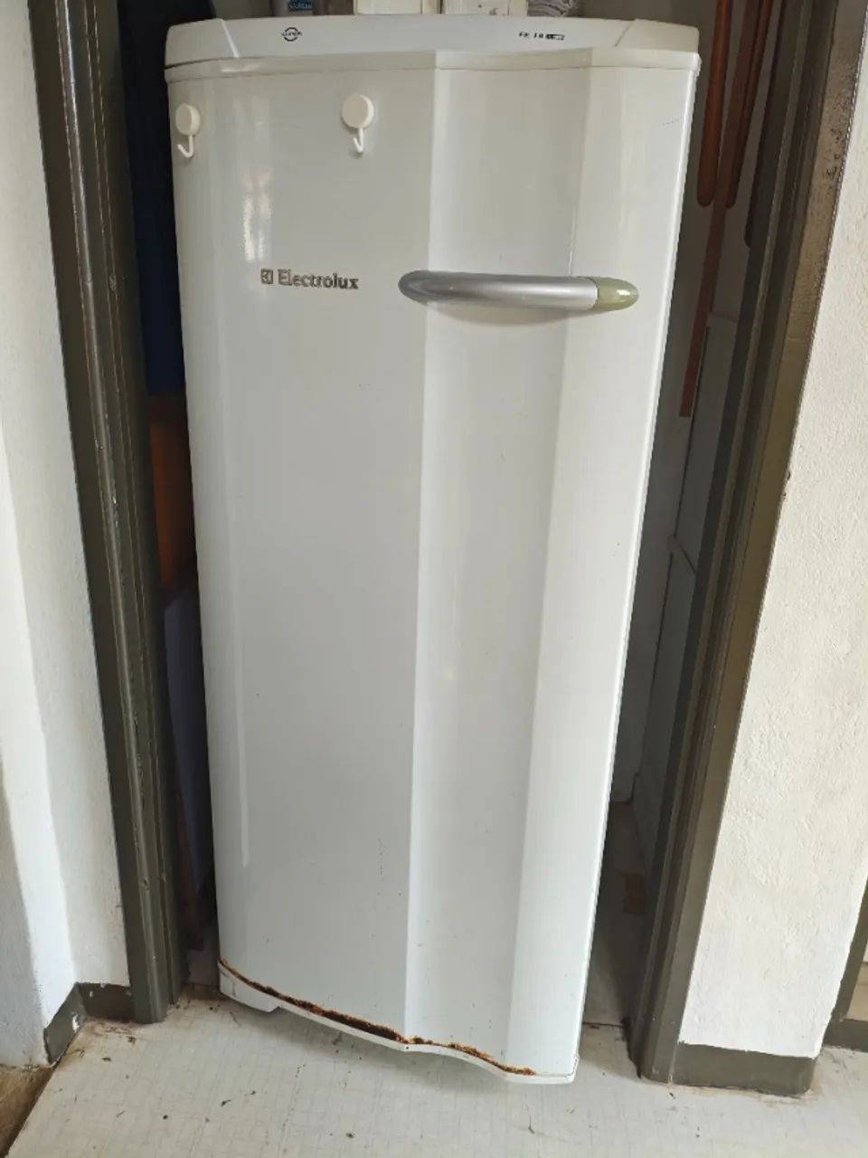 Freezer Vertical Eletrolux FE18 