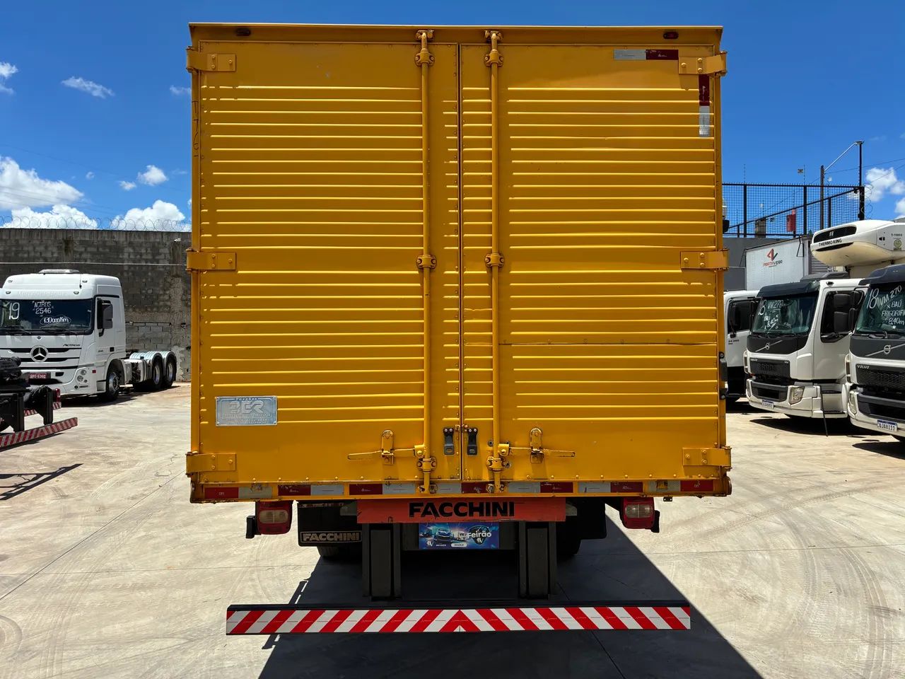 VW 9-170 baú completo  - Foto 4