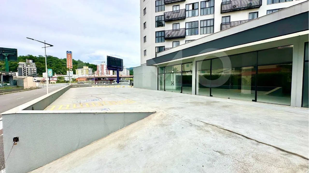 Sala Comercial para Locação em Blumenau com 260m² - Foto 4