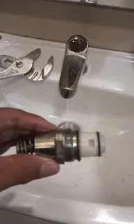 BOMBEIRO HIDRÁULICO E ELETRICISTA 24HORAS  - Foto 4