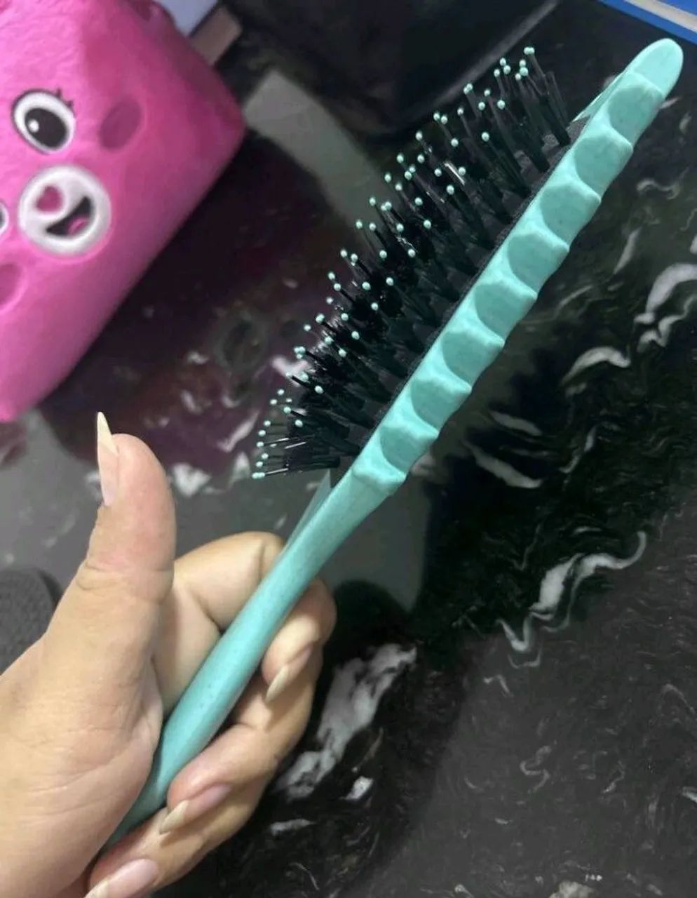 Escova de cabelo macia e boa para finalizar  - Foto 2