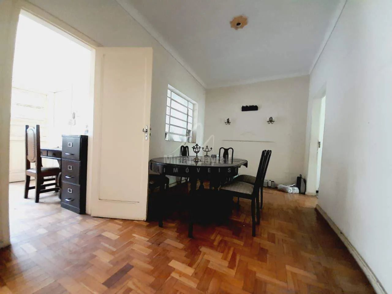 Casa com 4 quartos (1 suíte) no bairro Santa Efigênia - Foto 2