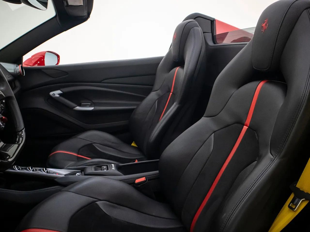 Ferrari F8 Spider 3.9 V8 Bi-Turbo 720cv, foto 9 de 10