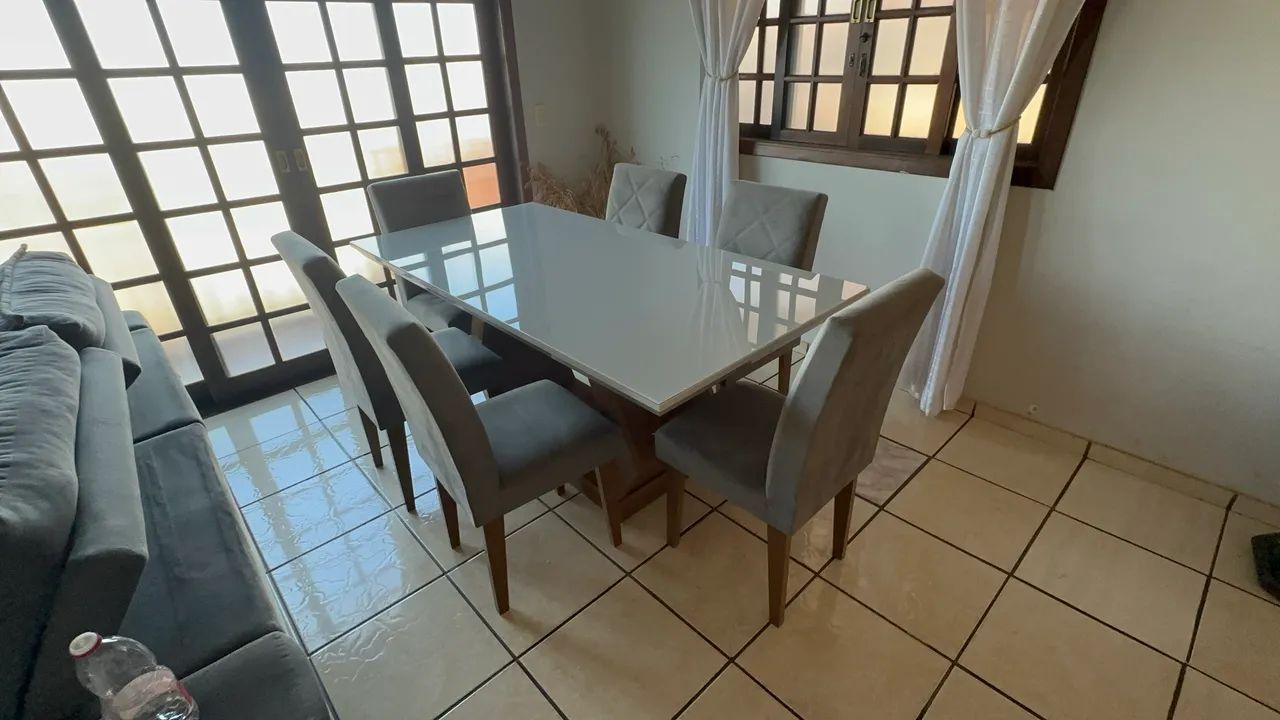 Mesa 6 cadeiras - 1.80m x 0.9m