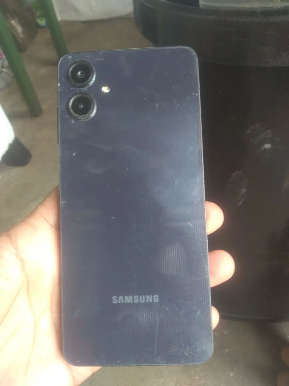 Troco  celular  A16 por outro  celular  