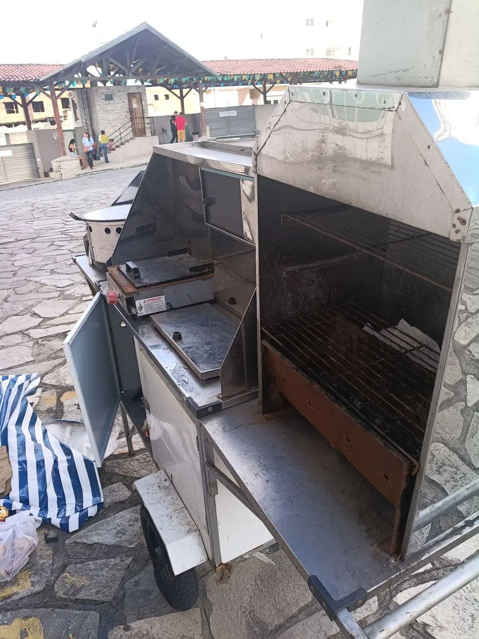 Carinho de lanche 4 em 1 - Foto 3