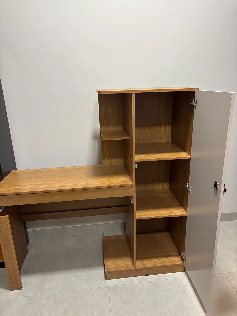 VENDO mesa para estudo / mesa de computador - Foto 2