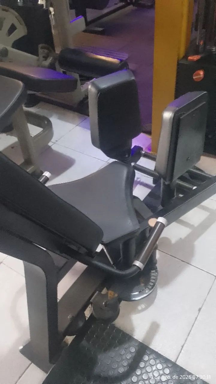 Cadeira adutora e abdutora movement linha Edge 