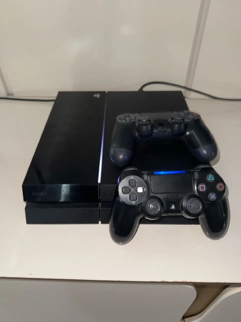 Ps4 Fat Desbloqueado + 2 controles - Foto 5