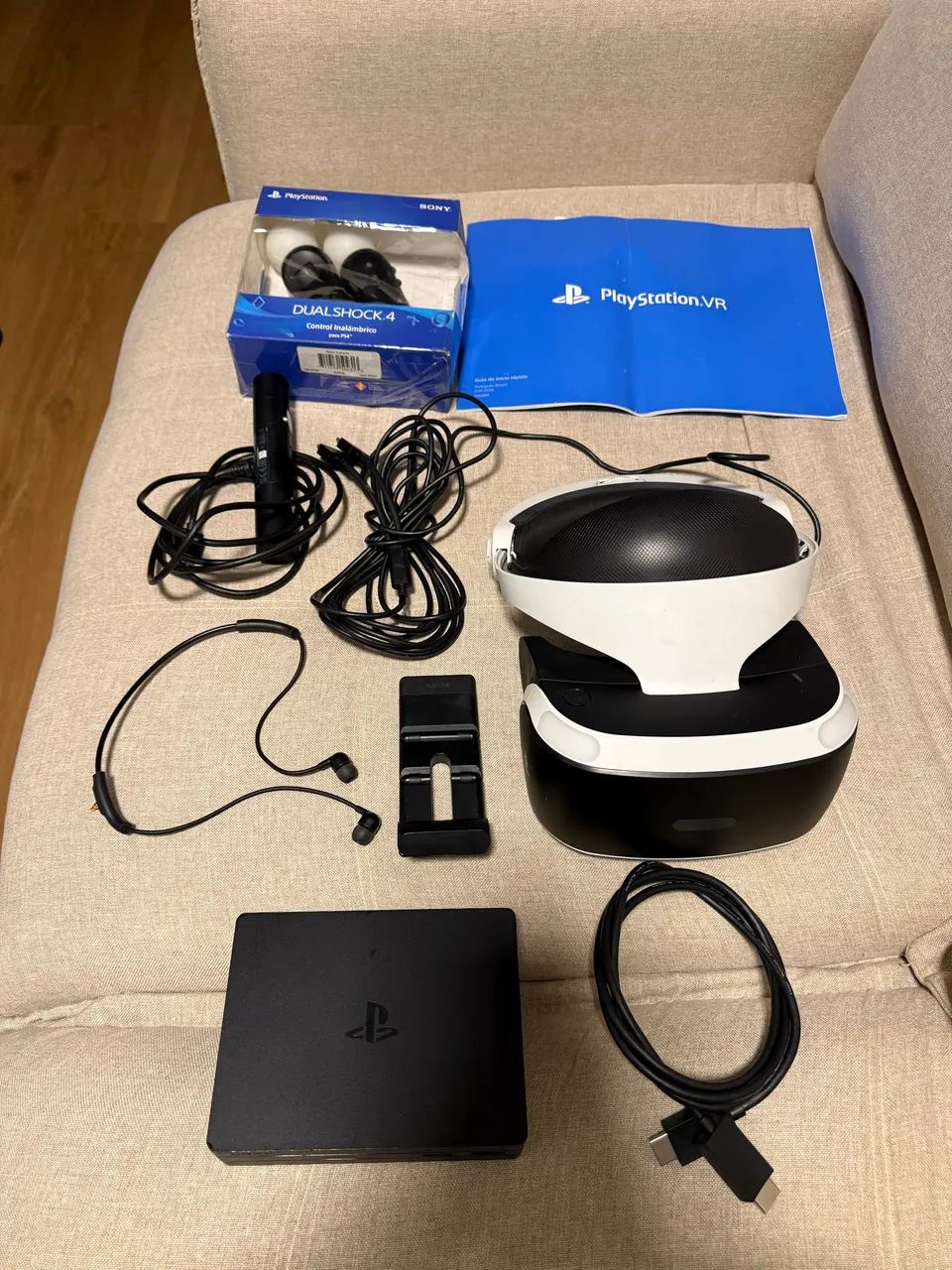PlayStation 4 VR 付属オプション KIT COMPLETO: PlayStation 4 Pro 1TB + Kit PlayStation VR + 1