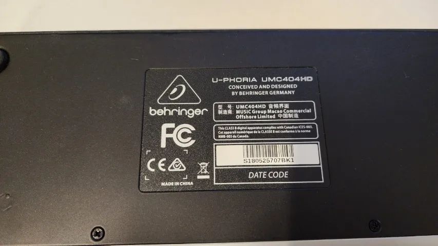 Interface de áudio Behringer UMC404HD 4 Canais - Foto 5