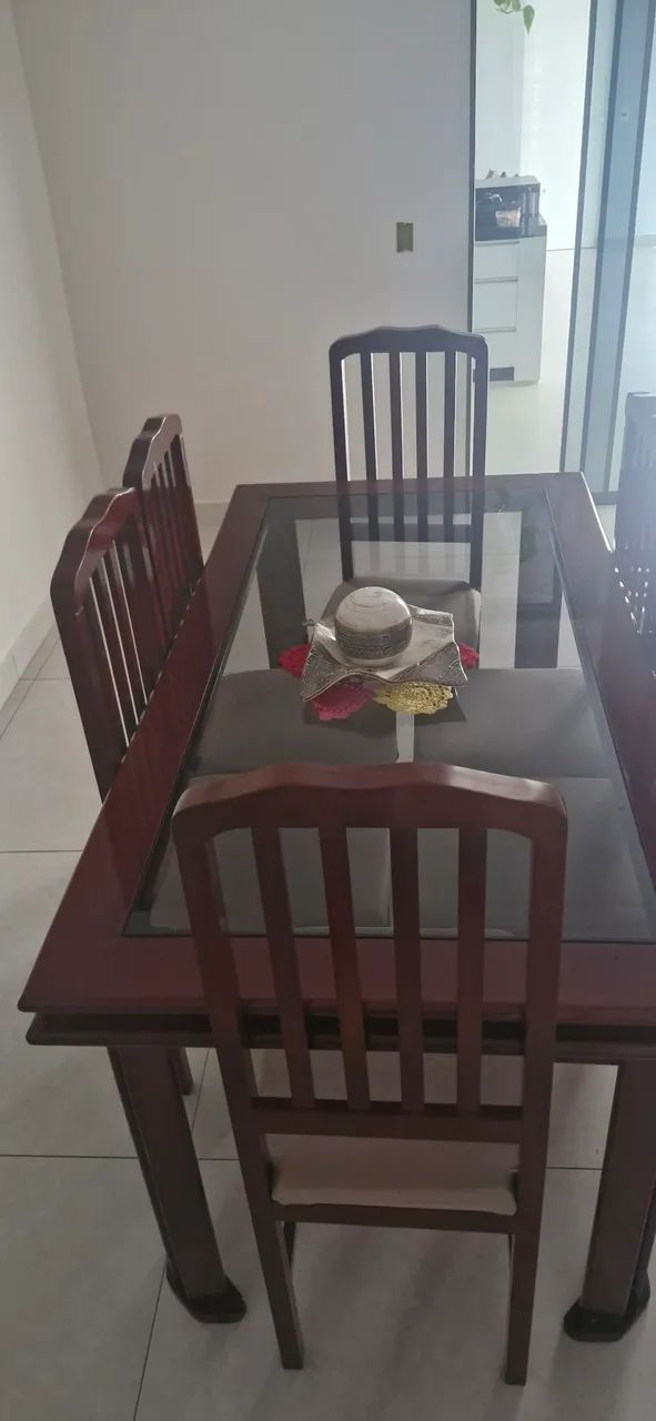 Mesa de jantar 6 lugares