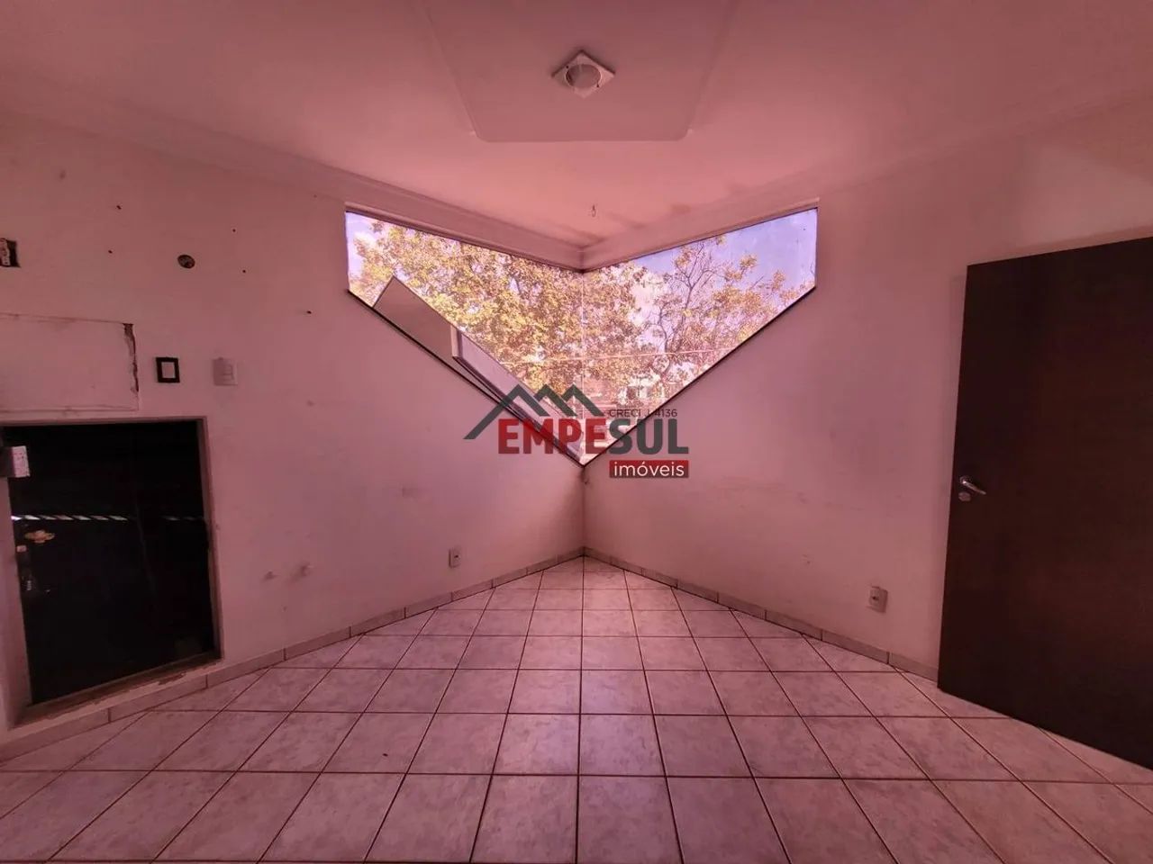 Vendo Prédio Comercial na LO 05  Excelente Localização! - Foto 5