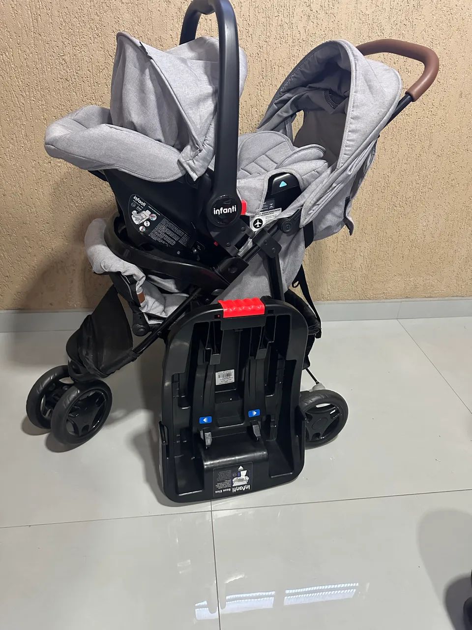 Carinho e bebê conforto com base - Foto 3