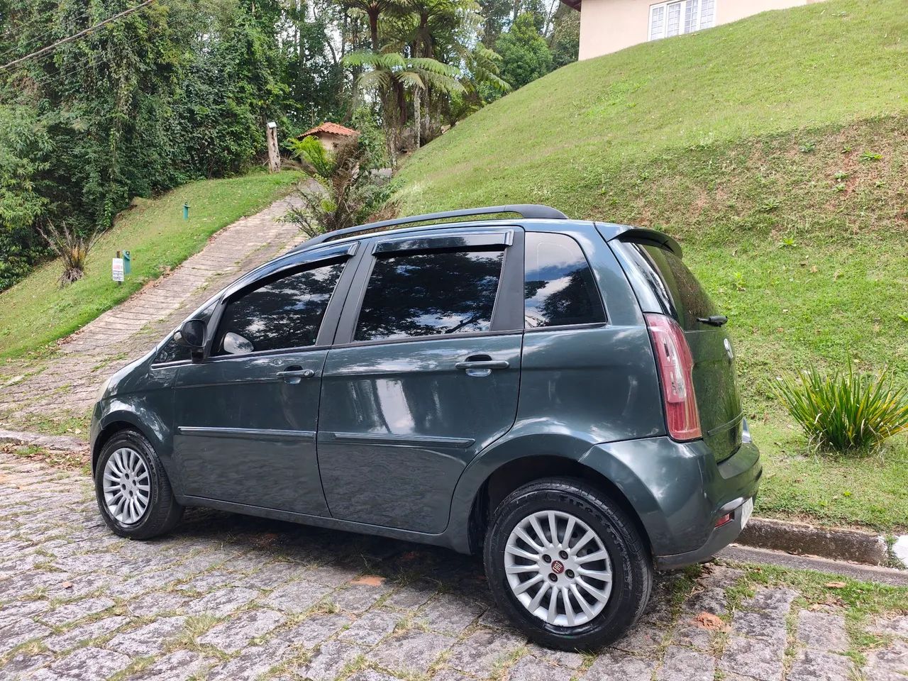 Fiat Idea Attractive 1.4 Fire Flex 8V 5P 2014 - Foto 4