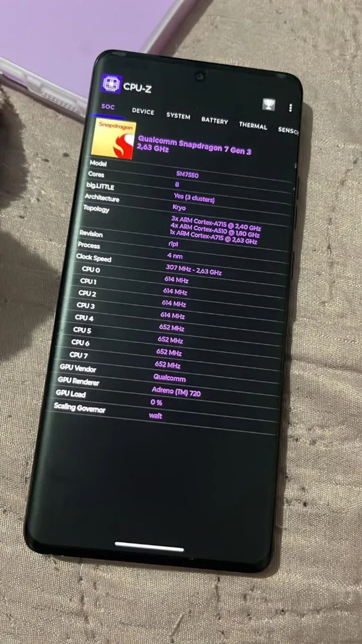 Vendo moto Edge 50 pro  - Foto 2