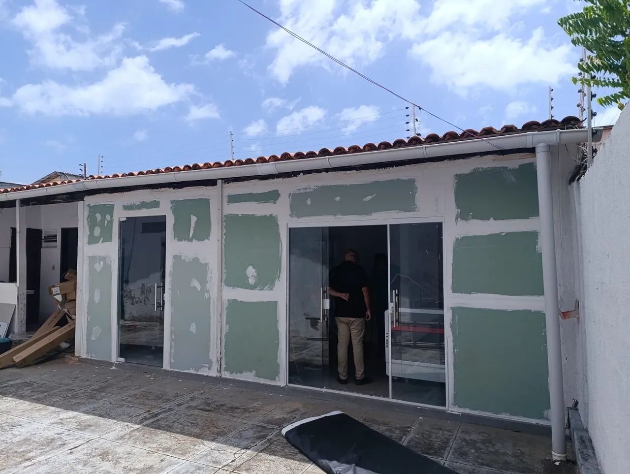 Prédio térreo comercial na Lagoa com 8 salas e estacionamento - Foto 5