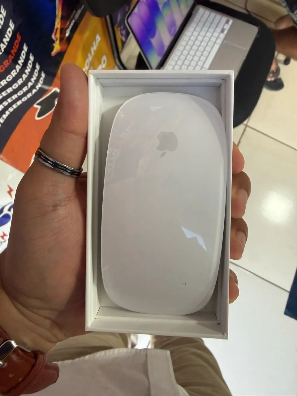MacBook Neo de 13 polegadas: Chip A18 Pro, CPU de 6 núcleos