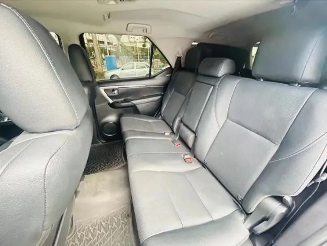 Toyota Hilux SW4 SRX Plat. 4X4 2.8 TB Die. Aut. 2024 - Foto 9