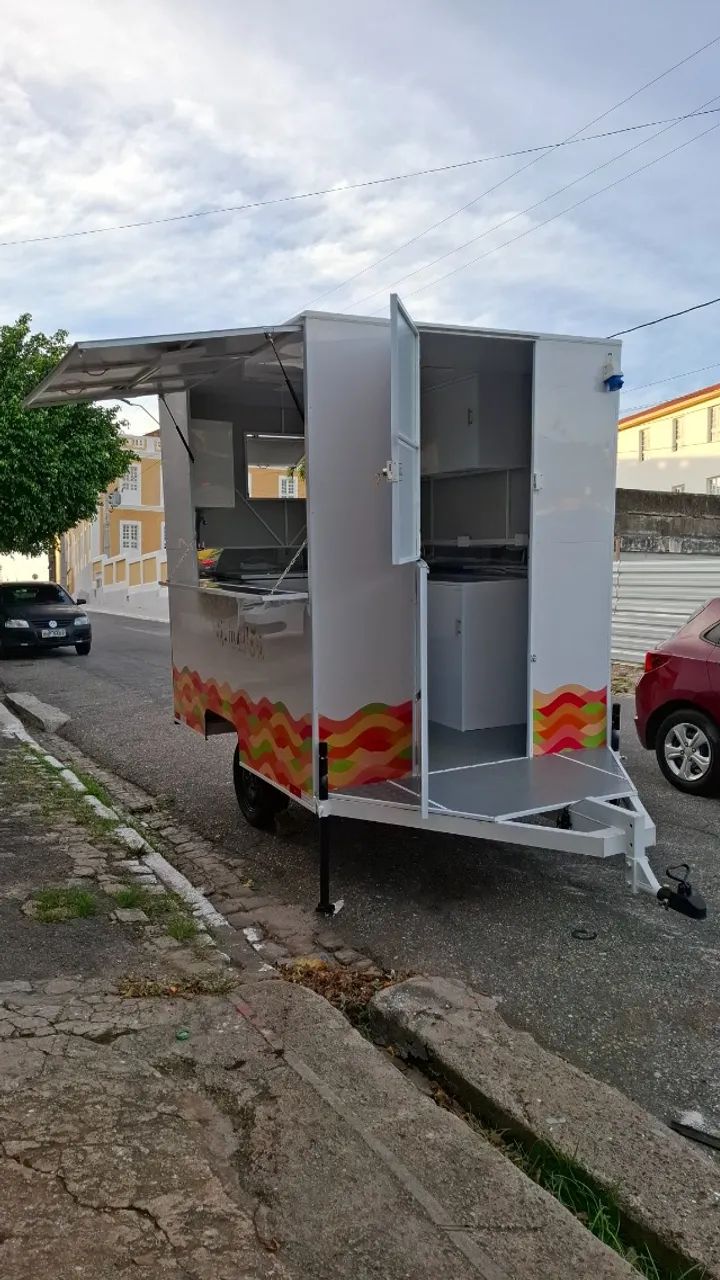 Trailer Branco Para Sucos Naturais